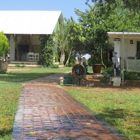 Hotel Tropic Of Capricorn Guest Farm à Rehoboth Extérieur photo